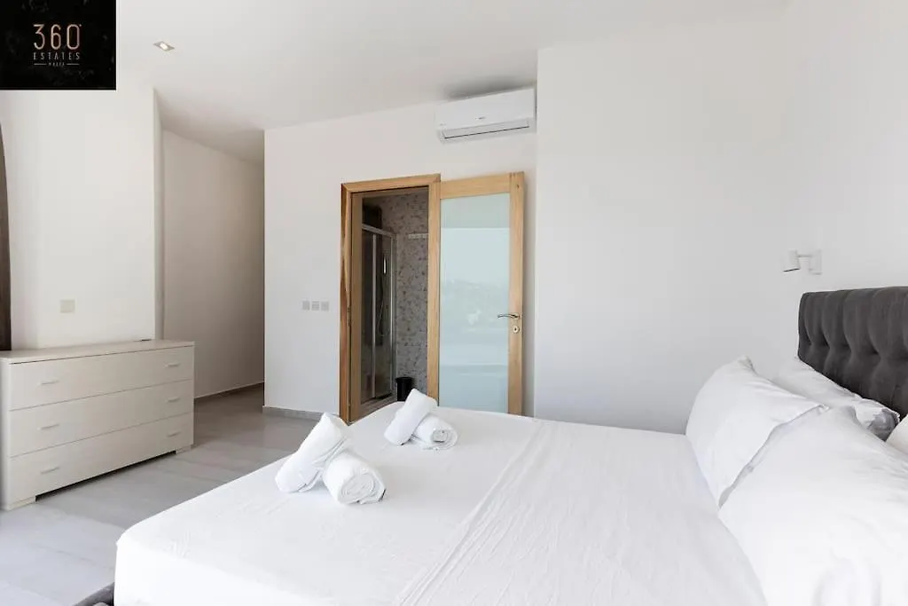 Prime Location - Living Suites - Swieqi By 360 Estates Is-Swieqi Apartment